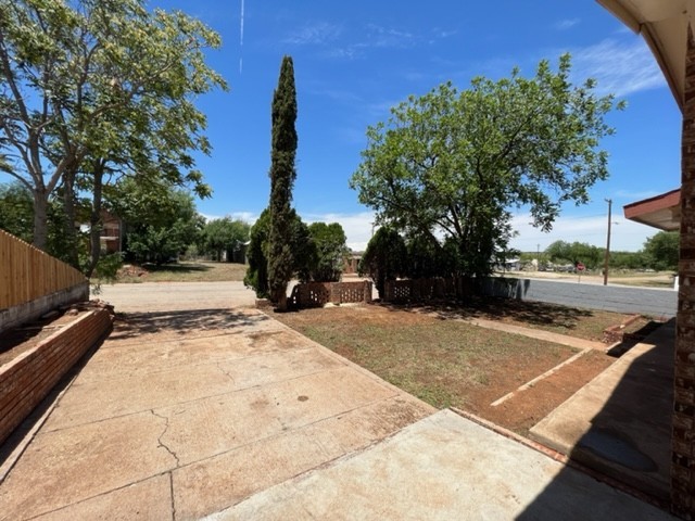 612 Pecan St #NA - Photo 5 of 24