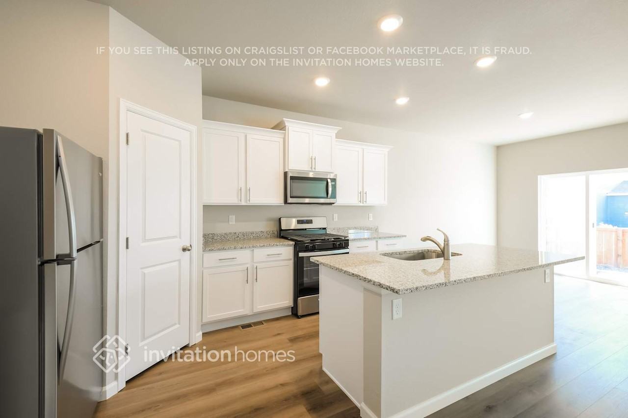 1055 Long Meadows Street - Photo 6 of 17