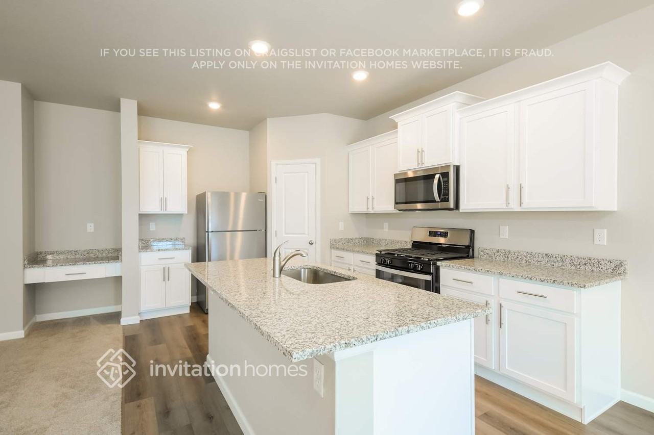 1055 Long Meadows Street - Photo 7 of 17