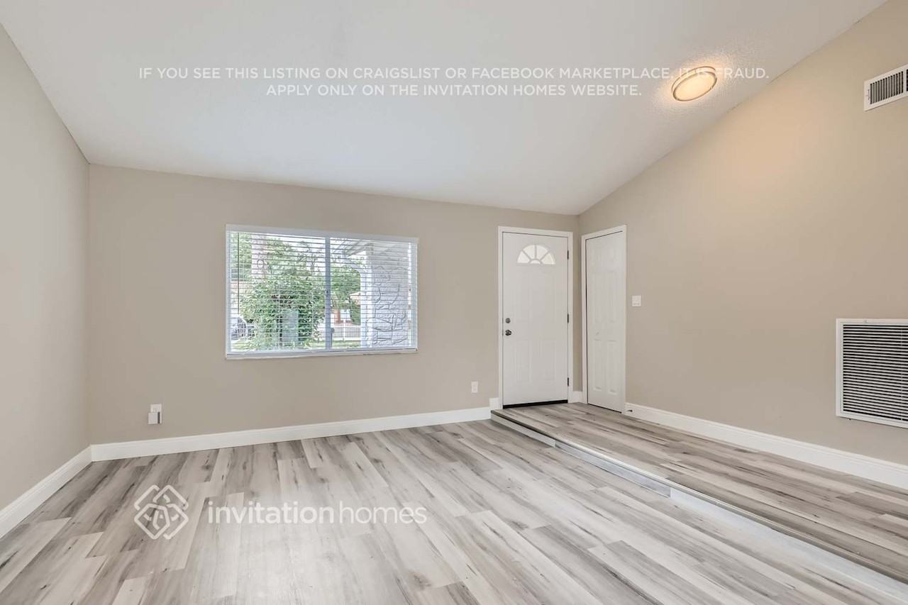 6234 Beaumont Avenue - Photo 3 of 20