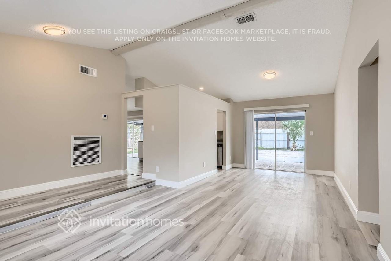 6234 Beaumont Avenue - Photo 4 of 20