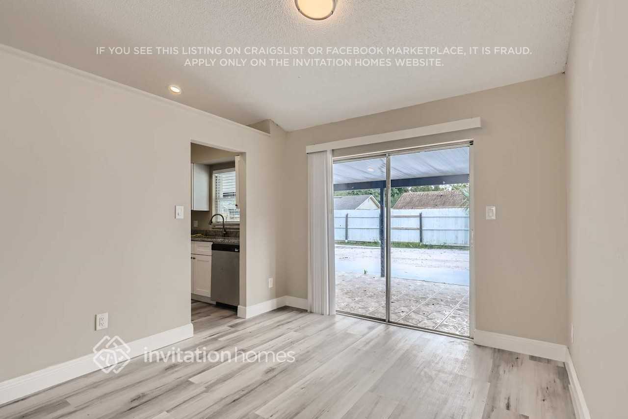 6234 Beaumont Avenue - Photo 5 of 20