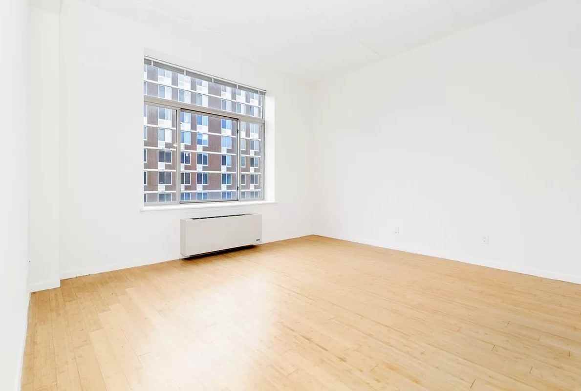 1st Ave #727 - Photo 2 of 8