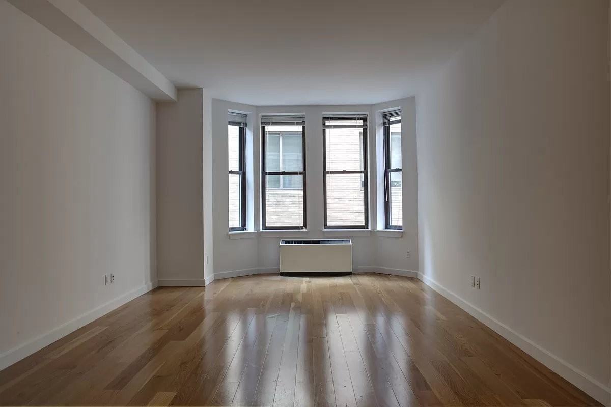 Gold St #1601 - Photo 3 of 15