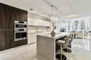 NE 1st Ave & NE 8th St - Photo 1 of 1