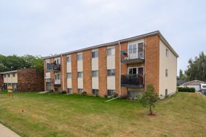 featured image of 3415 106 Ave Nw