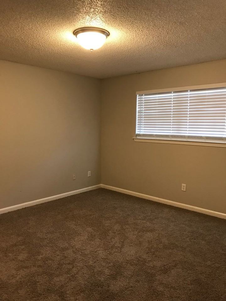 Autumn Brook Terrace Apartments - Photo 3 of 15