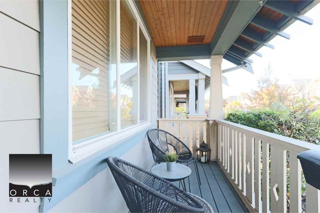 210 Furness Street - Photo 5 of 29