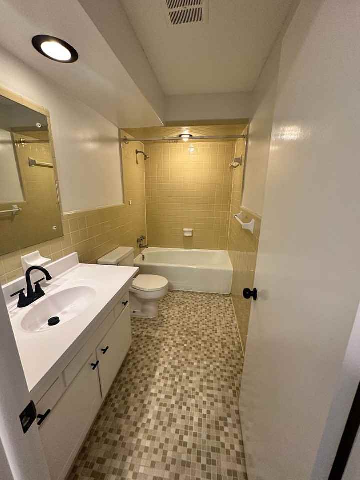 1520 Williams St #3 - Photo 5 of 31