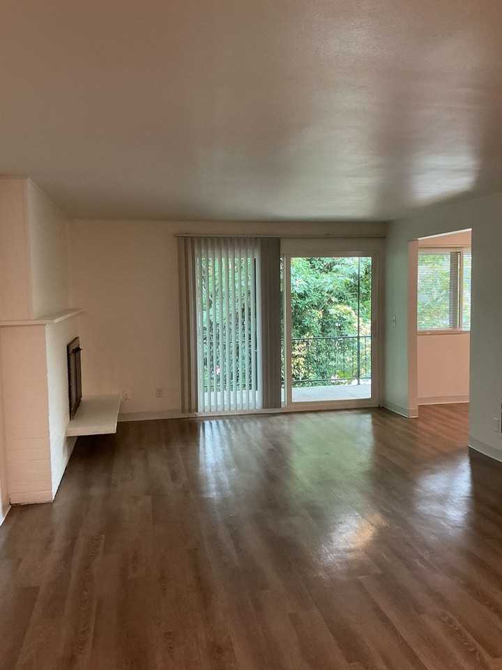 RT Apartments LLC - Photo 5 of 14