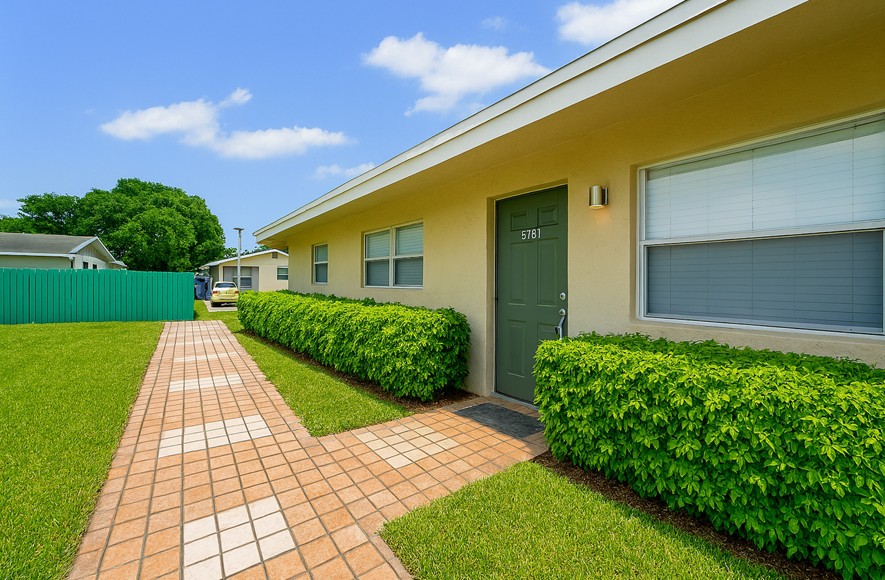 Waterford Villas - Photo 6 of 28