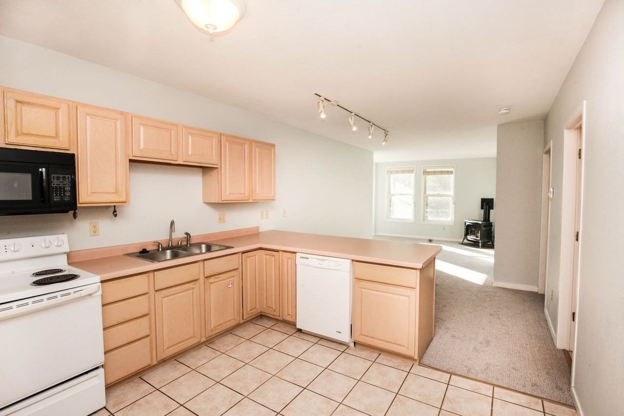 525 Red Lady Ave #245 - Photo 7 of 10