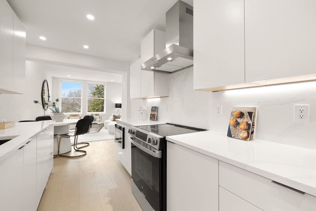 The Windsor - Kalorama - Photo 4 of 50