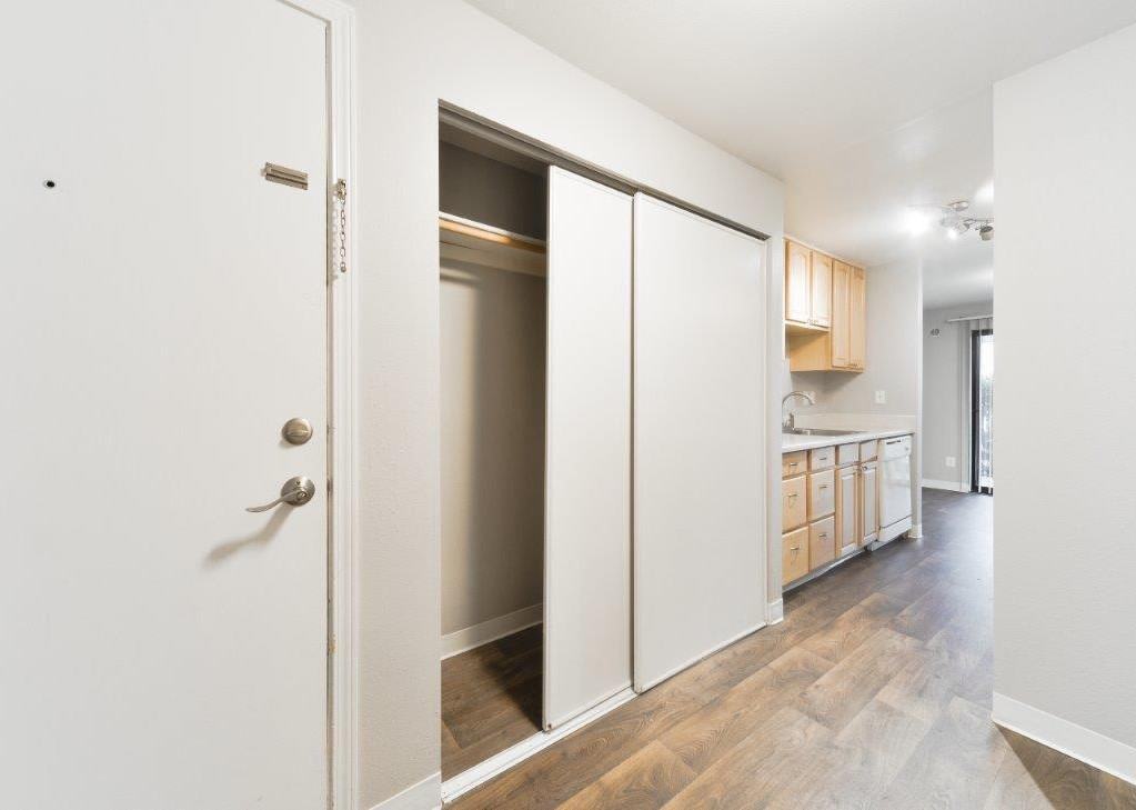 1701 12th Ave S - Photo 6 of 18