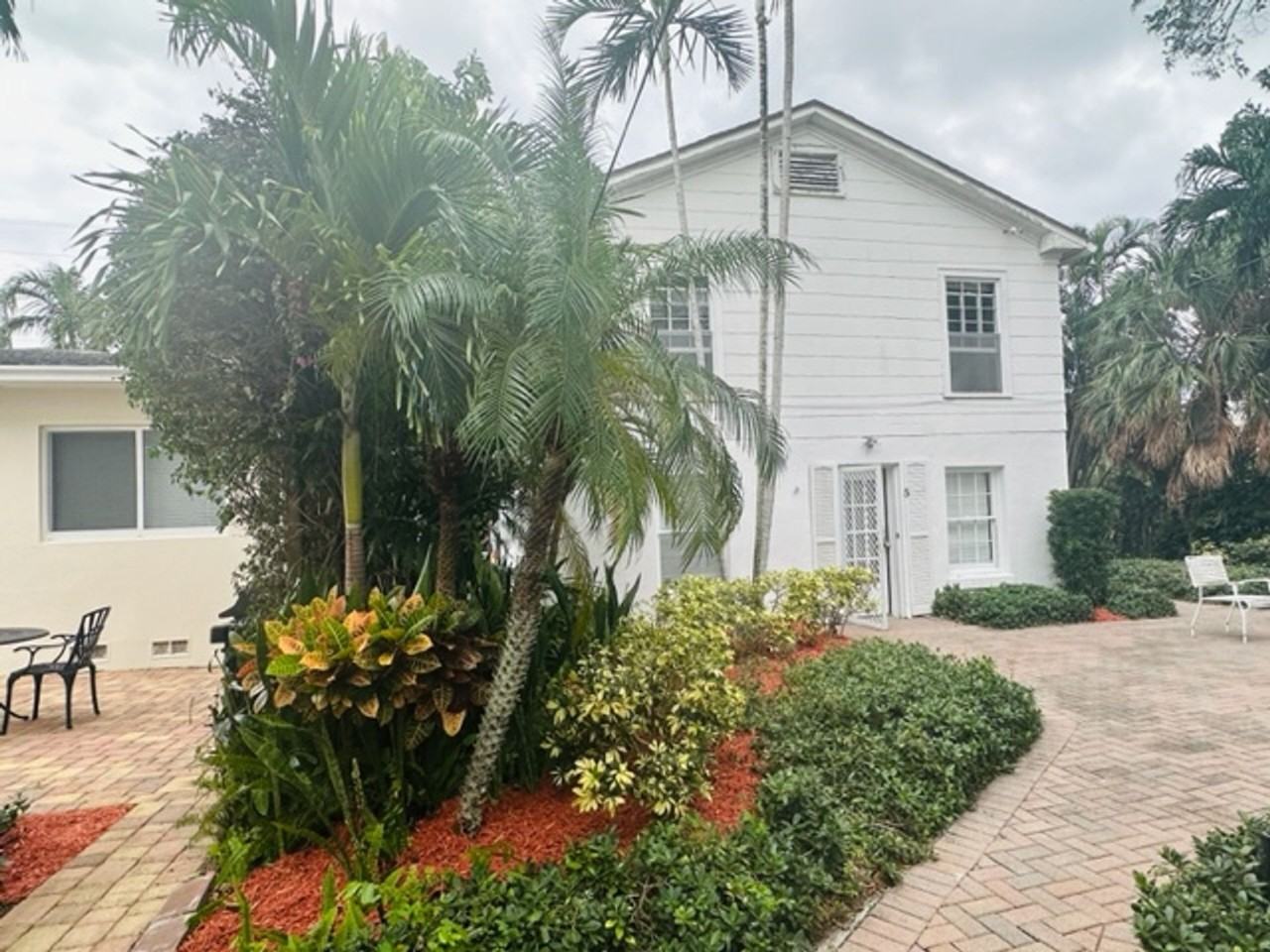 Palmway - Photo 6 of 11