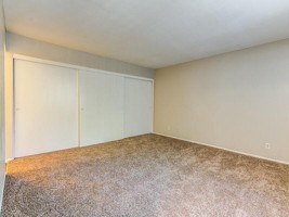 featured image of 1250 N University St