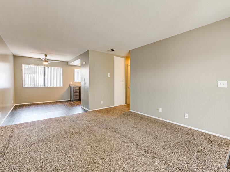 1250 N University St - Photo 3 of 24