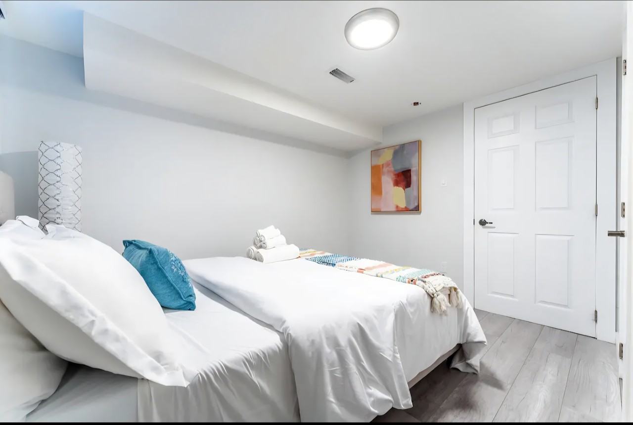 135 Hexam Street - Photo 7 of 12