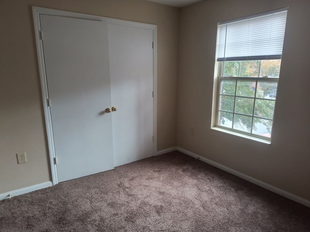 Highlands Apts - Photo 5 of 13