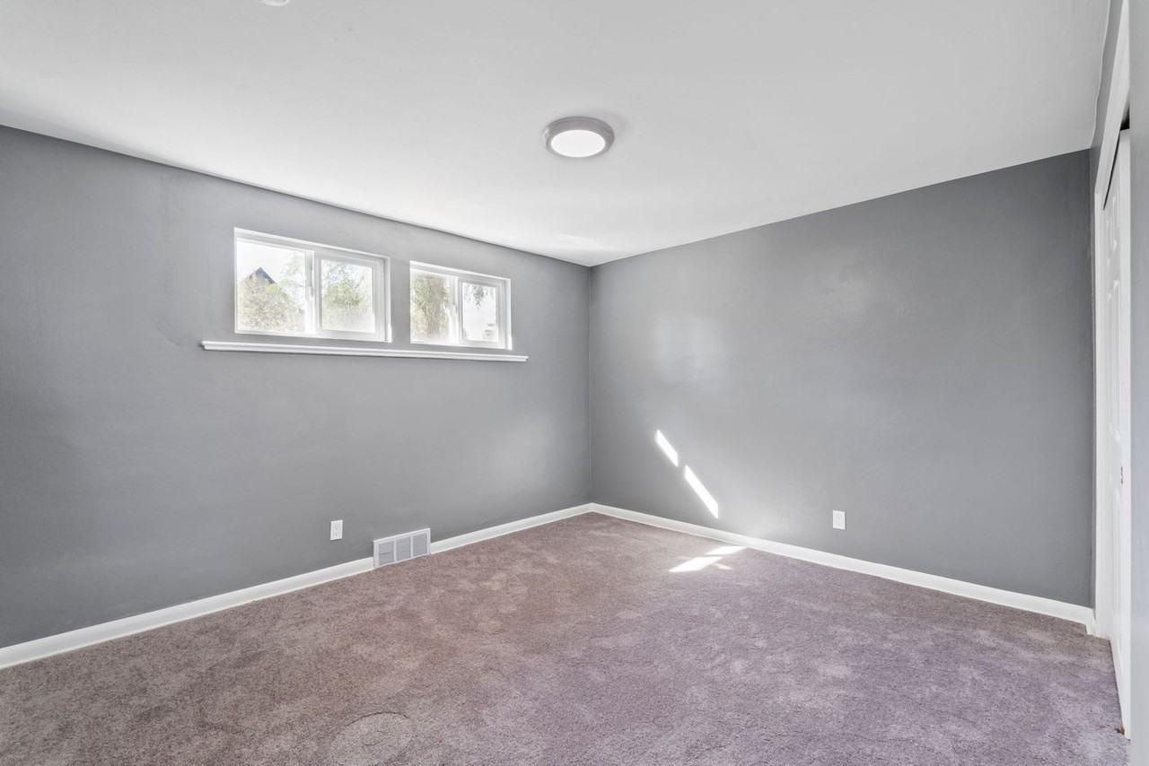 1342 Upham St - Photo 7 of 12