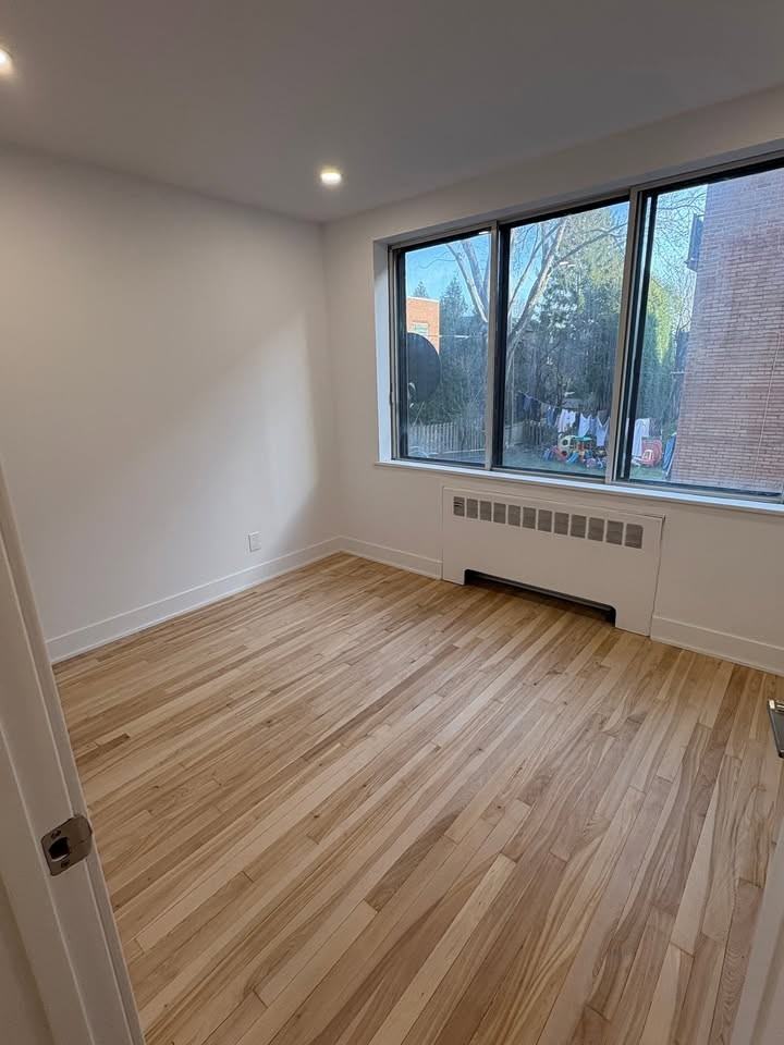 4890 Av Plamondon #8 - Photo 4 of 8