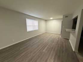 East side Evansville Apartments - Photo 1 of 1