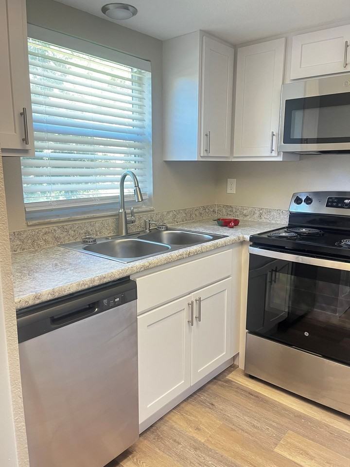 Spring Garden Apartments - Photo 3 of 13