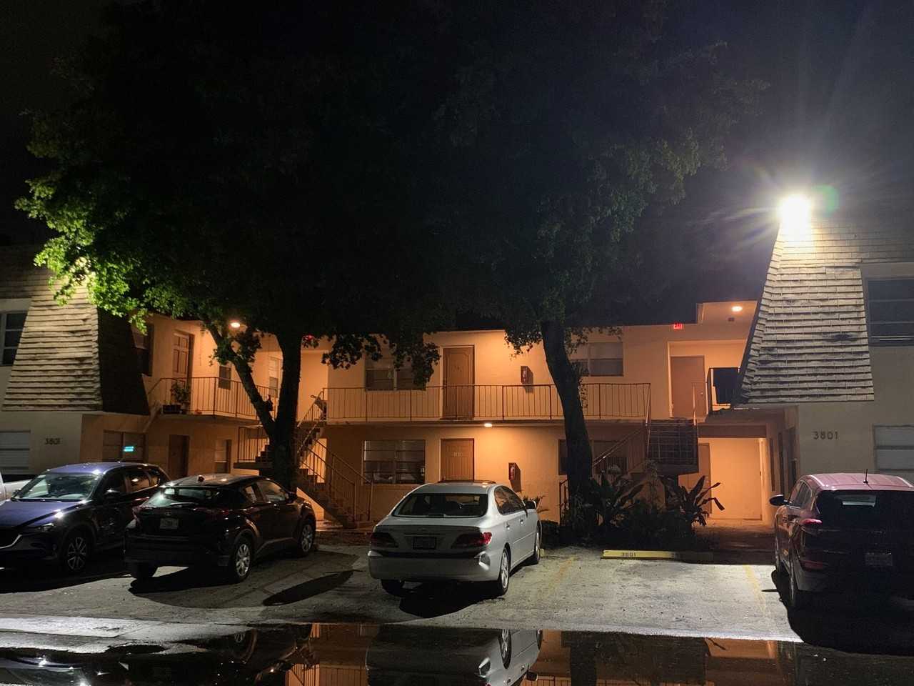 3801 SW 59 Terr Davie, FL 33314 - Photo 3 of 9