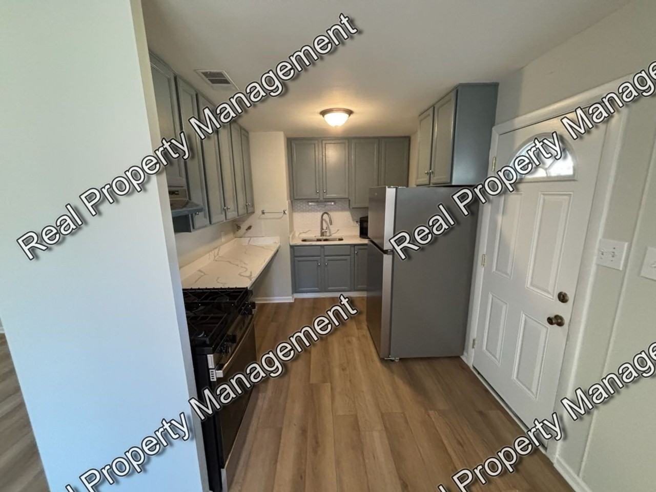 6312 New Hampshire Ave - Photo 5 of 14