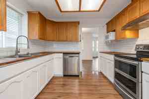 featured image of 8181 Kunimoto Crt #UPPER