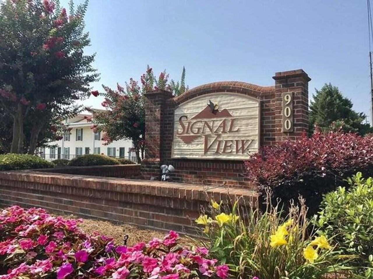 900 Mountain Creek Rd