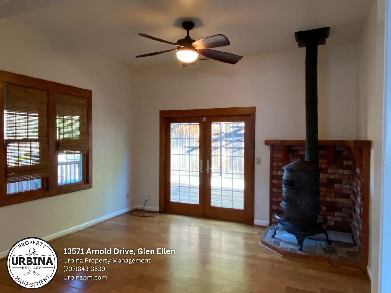 13571 Arnold Dr - Photo 2 of 19