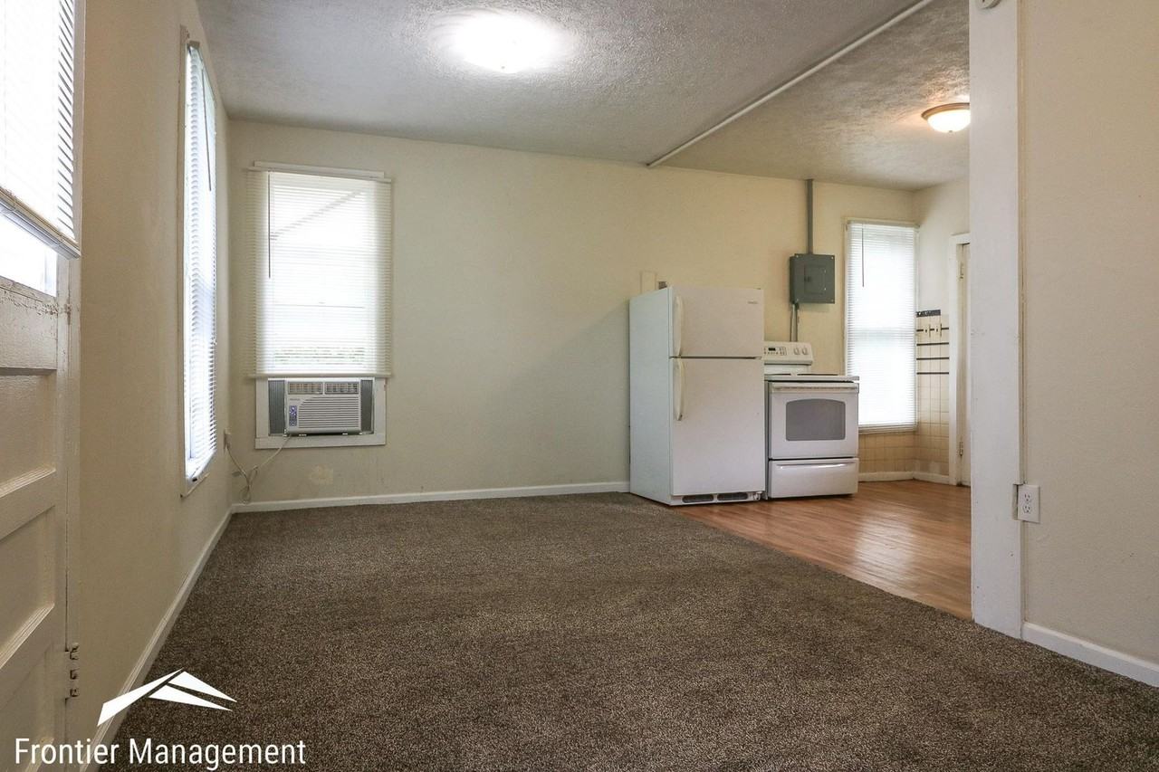 728 Rannels Rd - Photo 3 of 9