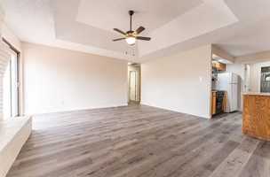 featured image of 613 E Redwood St