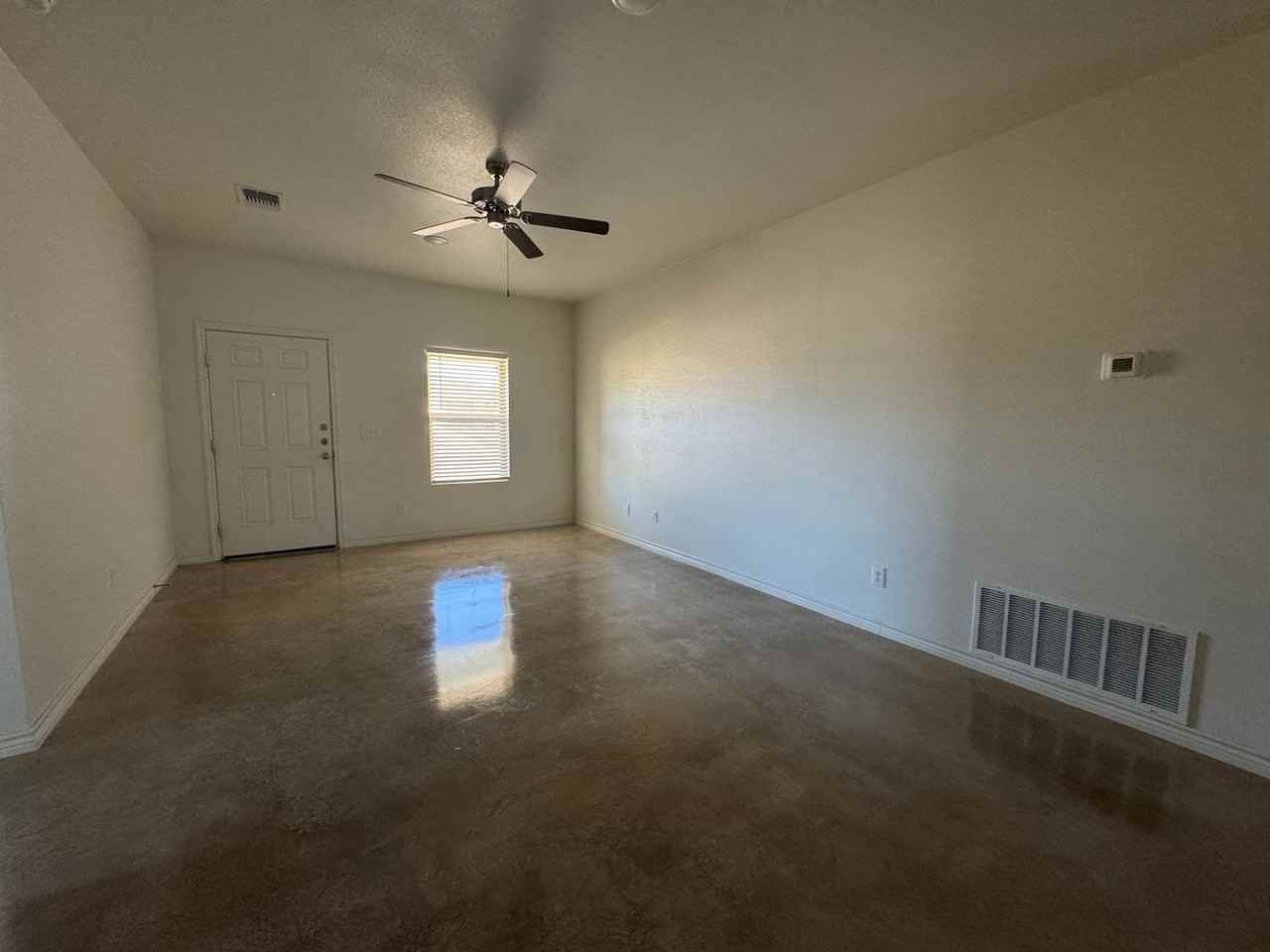 1800 Emma Naylor Ct - Photo 4 of 30