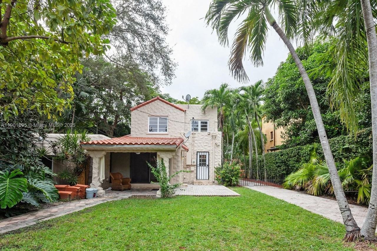 1109 Ferdinand St - Photo 5 of 10