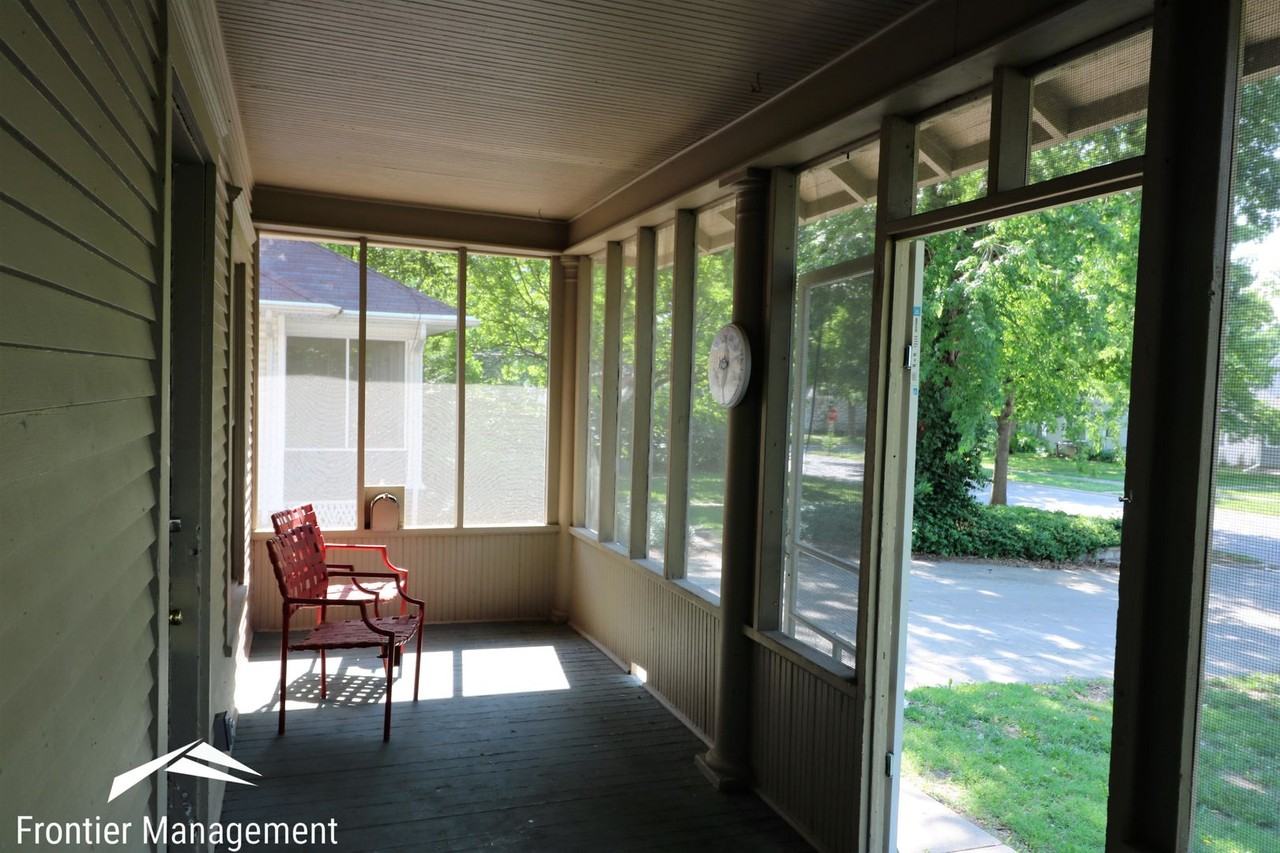1010 Ratone St - Photo 2 of 24