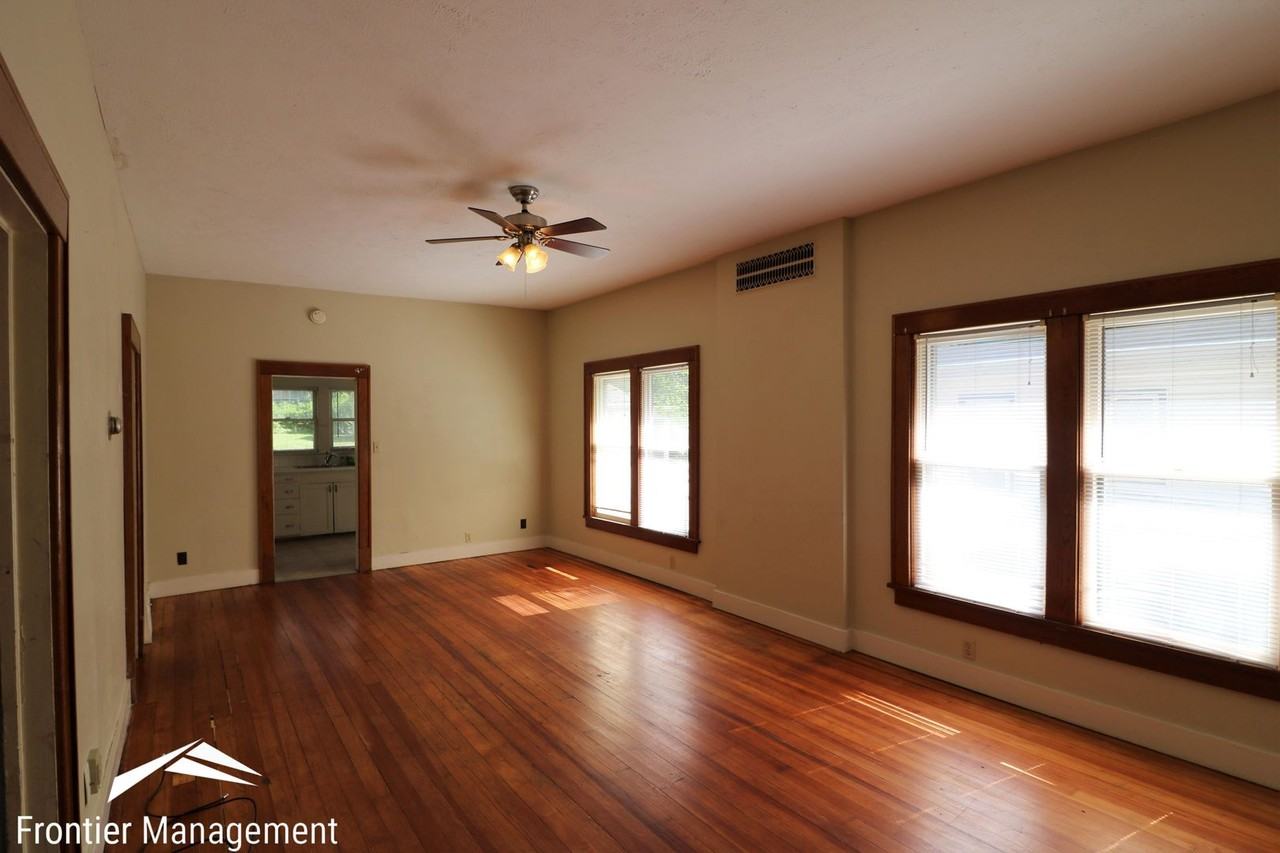 1010 Ratone St - Photo 3 of 24