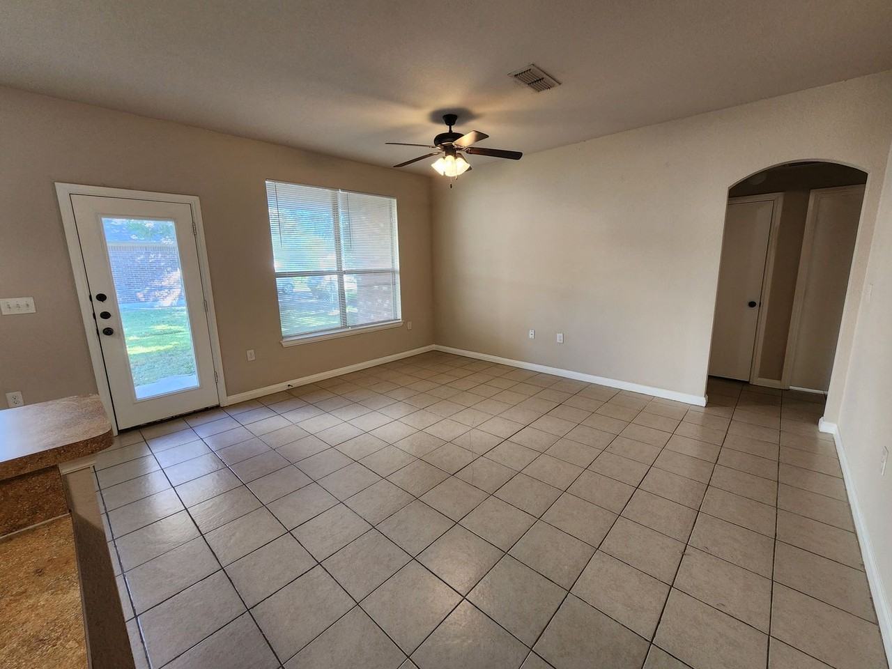 130 Del Rio Ave - Photo 5 of 23