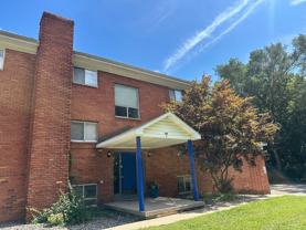 880 Parkview Avenue  Battle Creek, MI - Photo 1 of 1