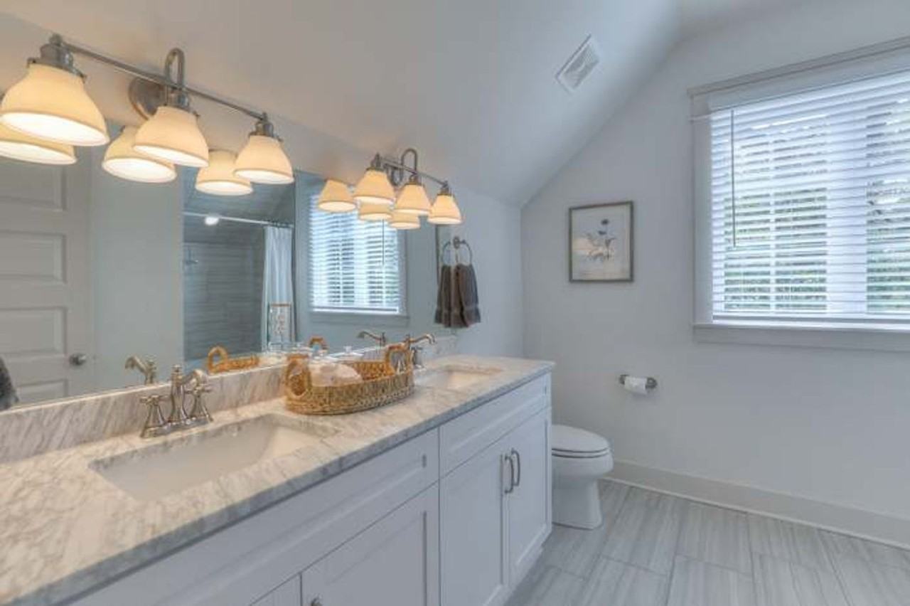 338 Duke Street - Photo 6 of 9