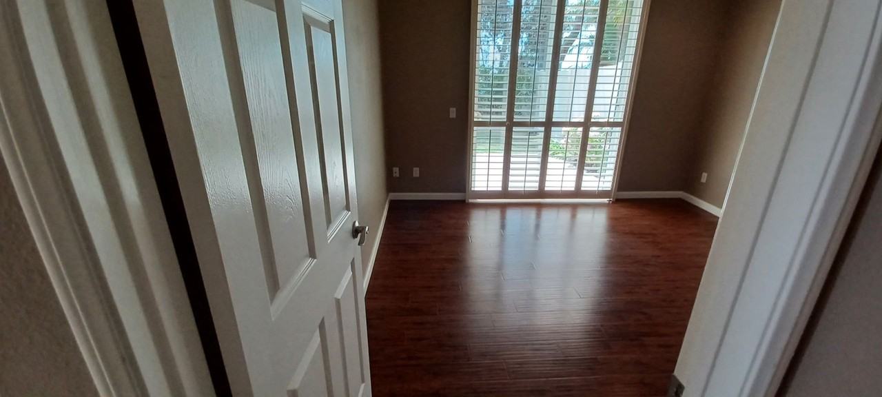 1639 Baccharis Avenue - Photo 7 of 11