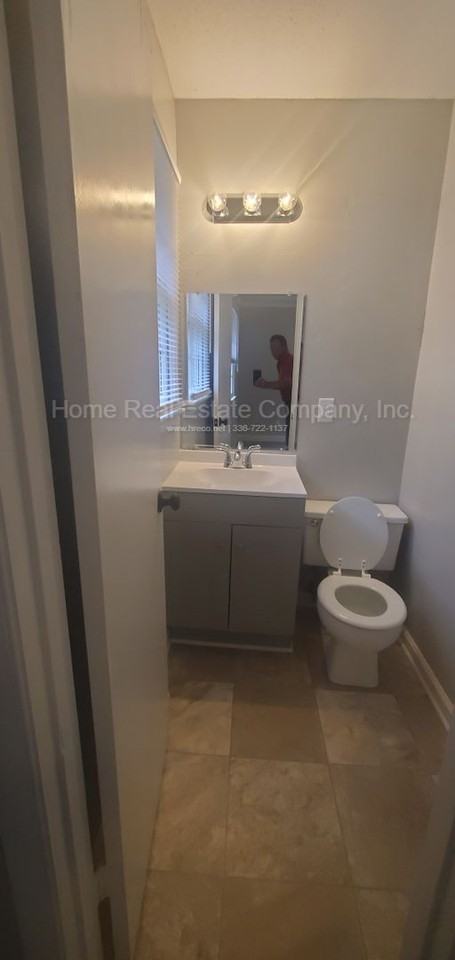 730 Laurel St - Photo 5 of 12