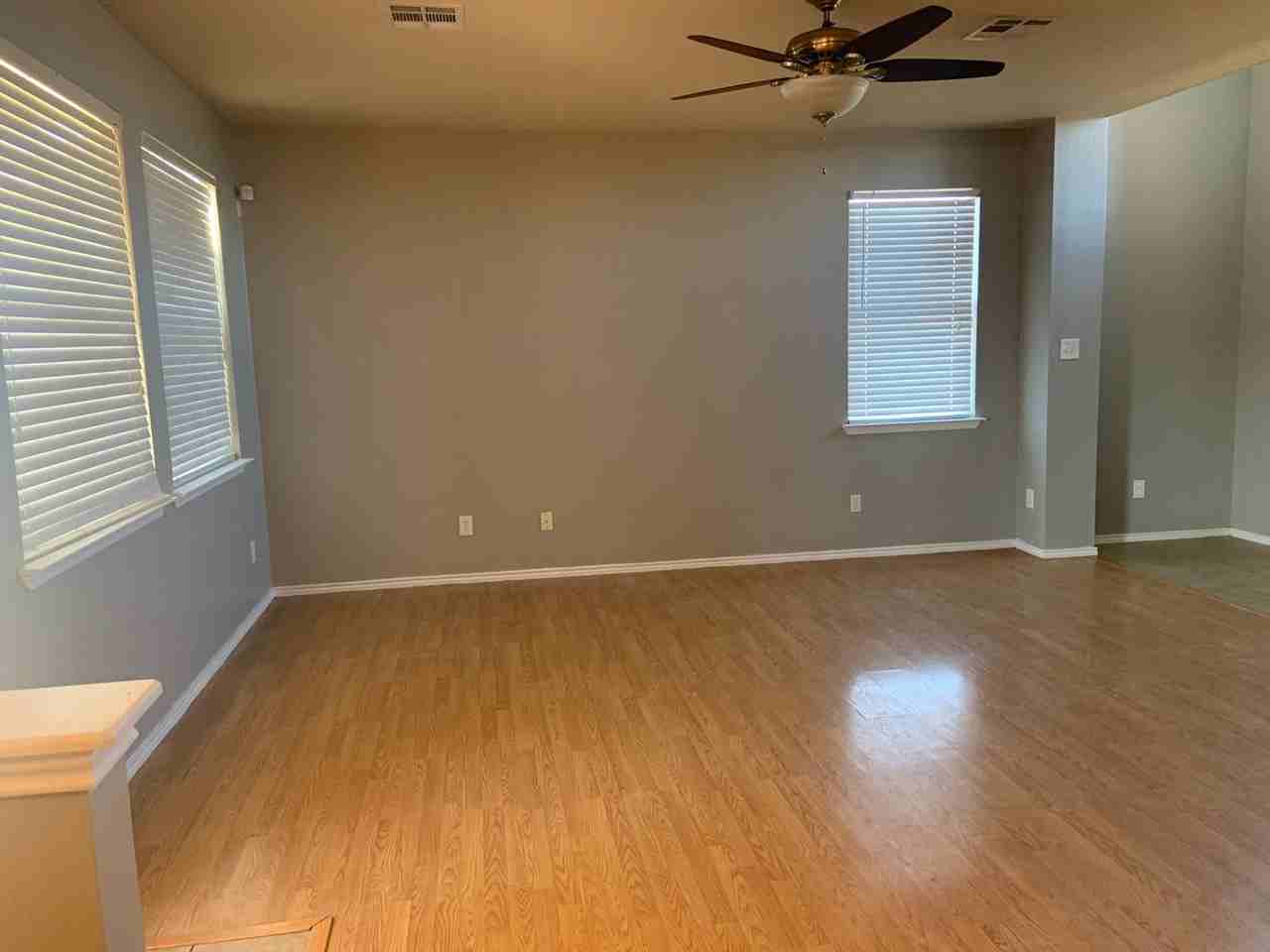 4915 Allegany Dr - Photo 4 of 18