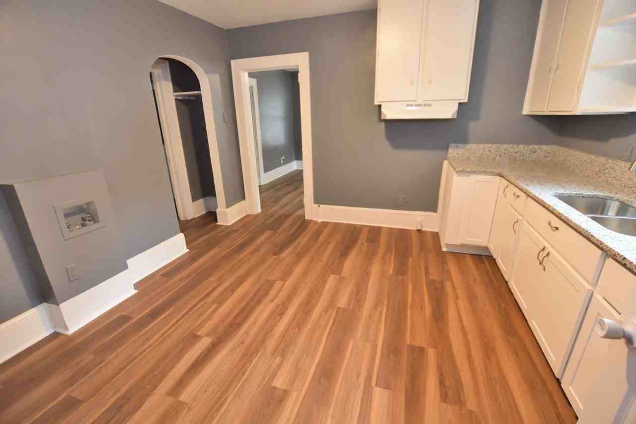 1219 Boone St - Photo 4 of 12