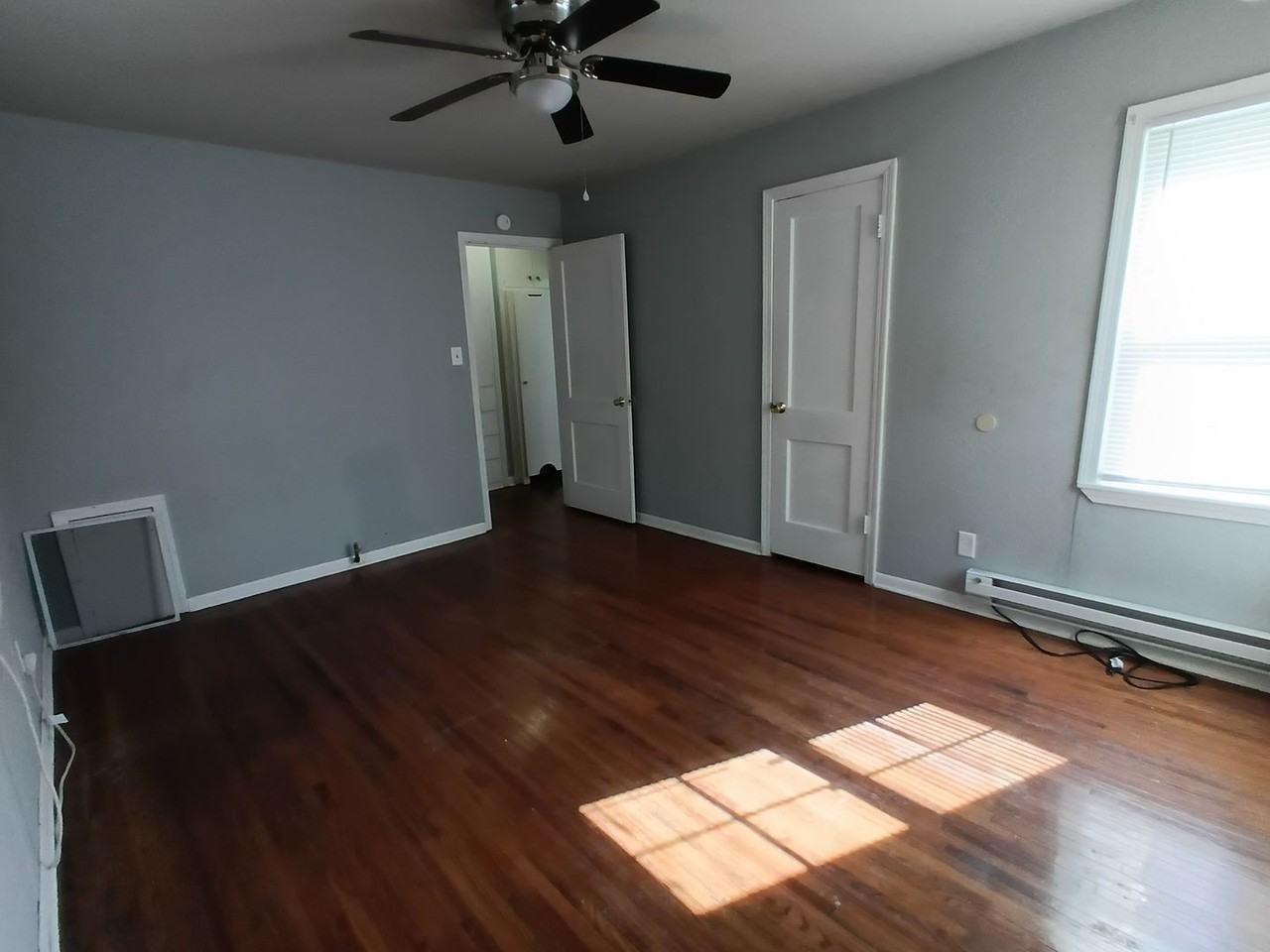 433 Babb Drive - Photo 3 of 11