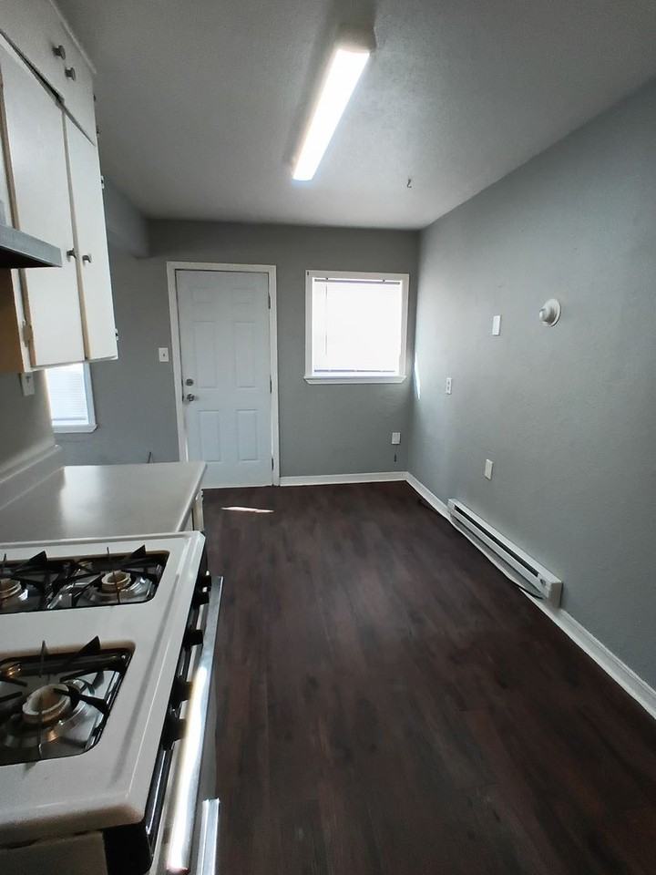 433 Babb Drive - Photo 6 of 11