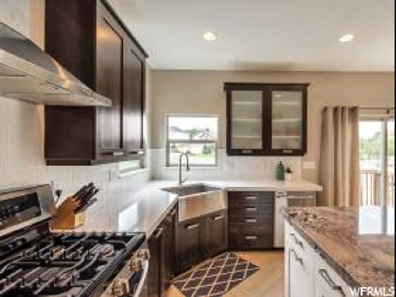 521 W Aspen Peak Dr - Photo 2 of 21