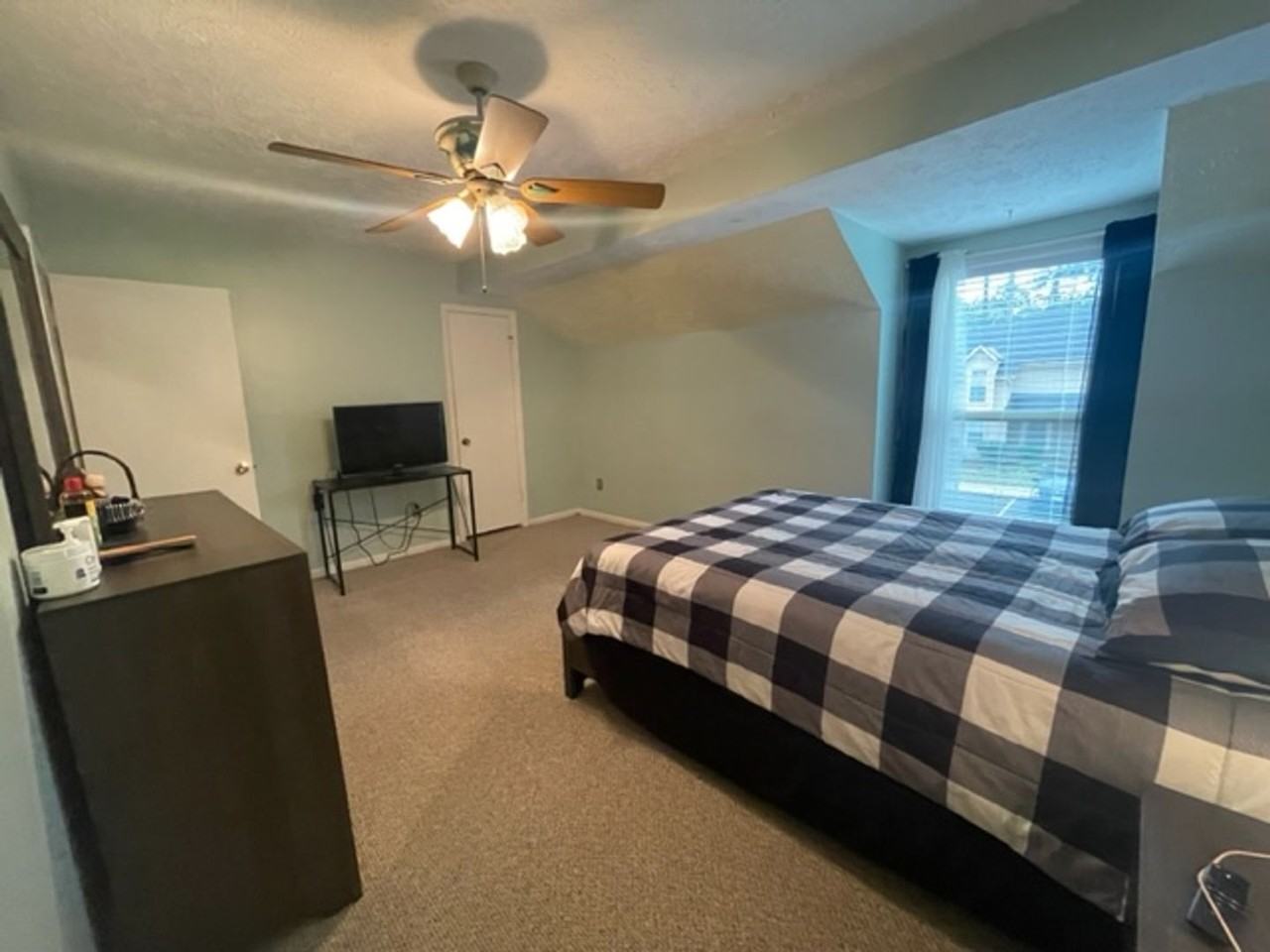 4612 Fen Ct - Photo 2 of 20