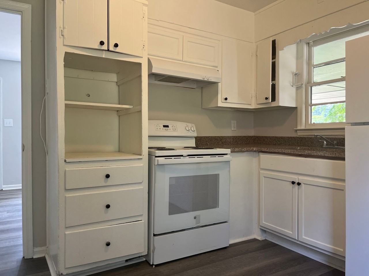 838 Needle Drive - Photo 5 of 26